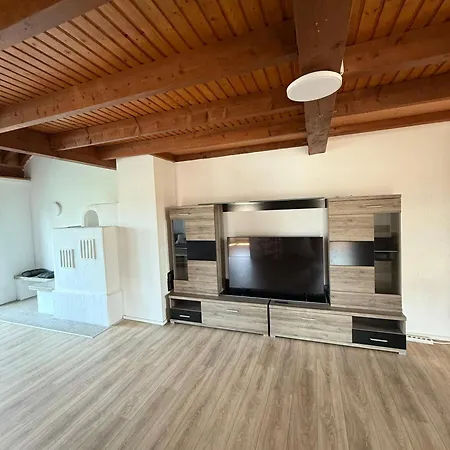Heu1- Spacious With Terrace In