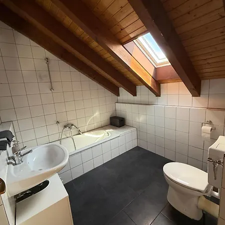 Heu1- Spacious With Terrace In * Heusenstamm